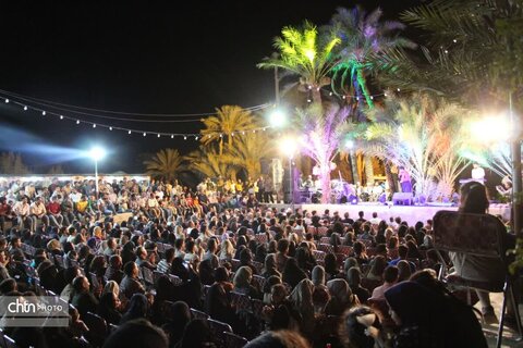 سومین جشنواره تجربه‌محور برداشت خرما در حاجی‌آباد زرین خرانق اردکان برگزار شد