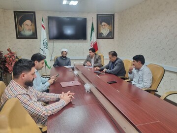 جلسه هماهنگی برای مرمت بقعه‌های تاریخی و توسعه فعالیت‌های صنایع دستی در ایلام برگزار شد