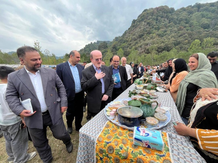 جشنواره نان برنجی دیوشل؛ احیای میراث غذایی گیلان در لنگرود
