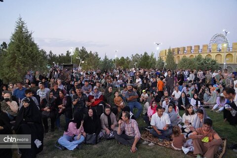 شروع به کار هشتمین جشنواره انگور ارومیه