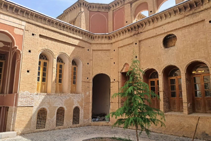 آغاز مرحله دوم عملیات مرمت خانه تاریخی ابهری خوانسار