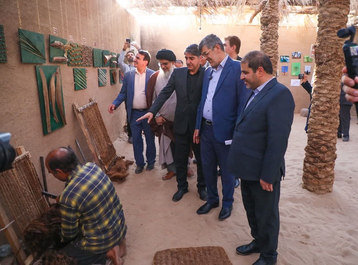 استقبال باشکوه از هفتمین جشنواره تابستانه و چهارمین جشنواره خرما در بافق