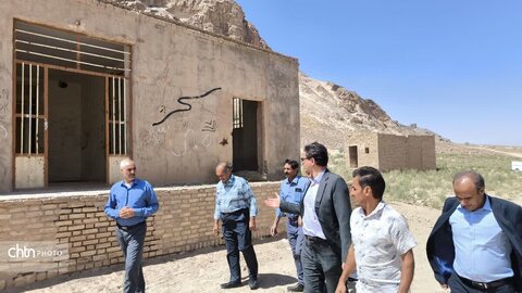 بازدید از قلعه و روستای تاریخی ارنان