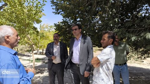 بازدید از قلعه و روستای تاریخی ارنان