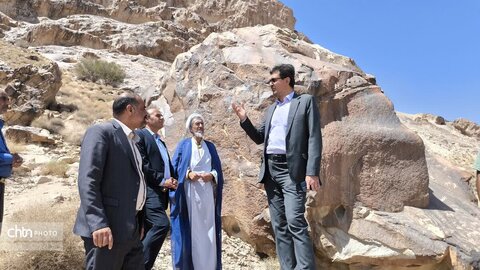 بازدید از قلعه و روستای تاریخی ارنان