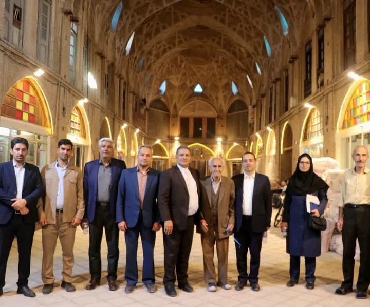 بازدید میدانی رئیس برنامه‌ و بودجه استان مرکزی از بازار و بافت تاریخی اراک