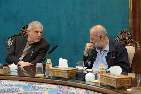 نشست صمیمانه وزیر میراث‌فرهنگی، گردشگری و صنایع‌دستی با دبیرکل و اعضای خانه کارگر