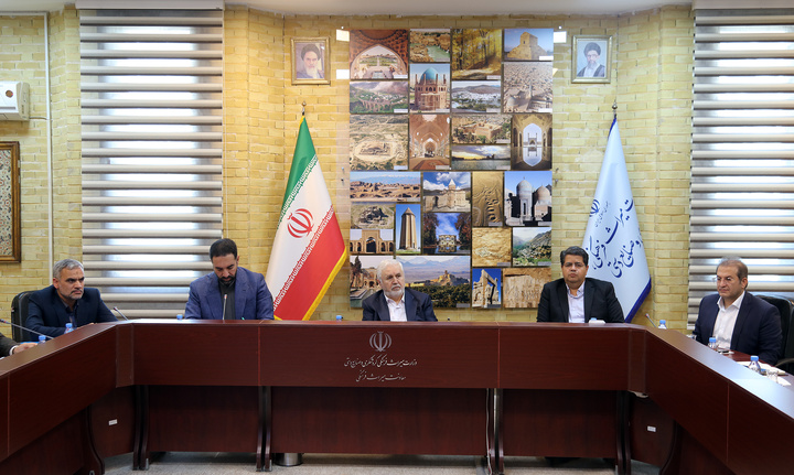 بررسی موضوع تدقیق حریم مجموعه جهانی پاسارگاد با اولویت ضوابط ثبت جهانی