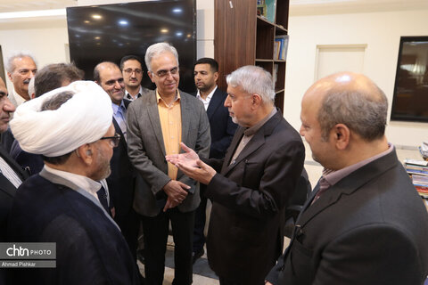 بازدید وزیر میراث‌فرهنگی از موسسه مطبوعاتی اطلاعات
