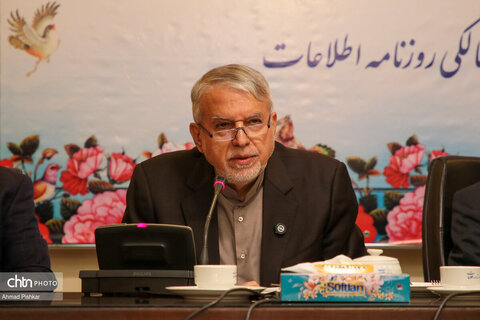 بازدید وزیر میراث‌فرهنگی از موسسه مطبوعاتی اطلاعات