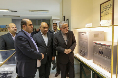 بازدید وزیر میراث‌فرهنگی از موسسه مطبوعاتی اطلاعات