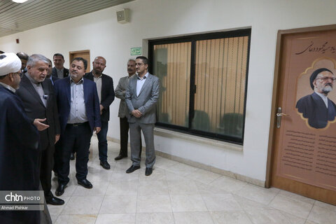 بازدید وزیر میراث‌فرهنگی از موسسه مطبوعاتی اطلاعات