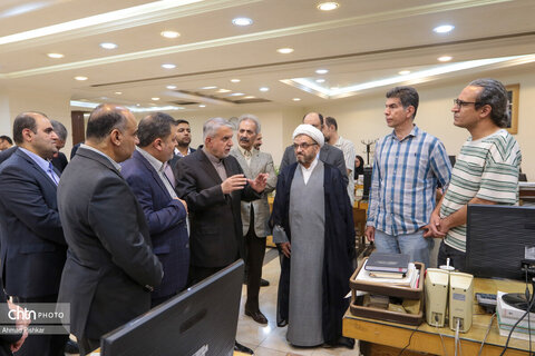 بازدید وزیر میراث‌فرهنگی از موسسه مطبوعاتی اطلاعات