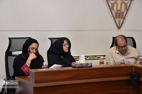 برگزاری دومین نشست شورای راهبردی مسئولیت اجتماعی صنایع‌دستی در عمارت تاریخی کوشک
