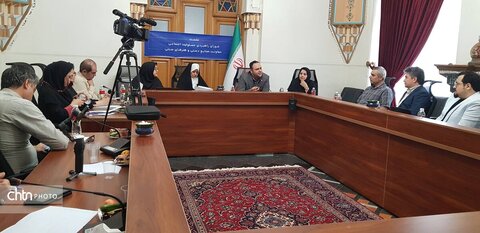 برگزاری دومین نشست شورای راهبردی مسئولیت اجتماعی صنایع‌دستی در عمارت تاریخی کوشک