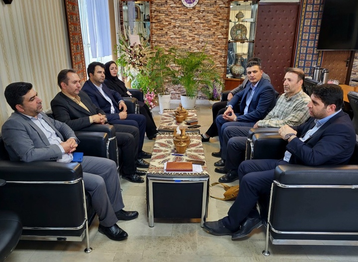 کامیاران دارای ظرفیت‌های منحصربه‌فرد گردشگری و فرهنگی است/ راه‌اندازی بازارچه‌های صنایع‌دستی در ورودی شهرها