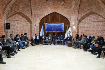 بررسی مسائل و مشکلات دفاتر خدمات مسافرتی و گردشگری استان اردبیل در نشست تخصصی