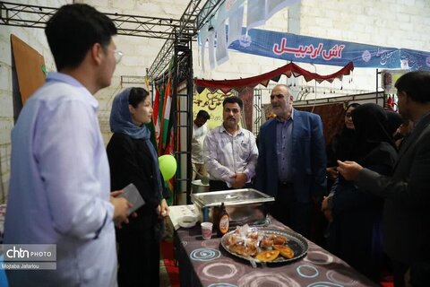 اولین روز از برگزاری جشنواره آش و نمایشگاه صنایع دستی استان زنجان