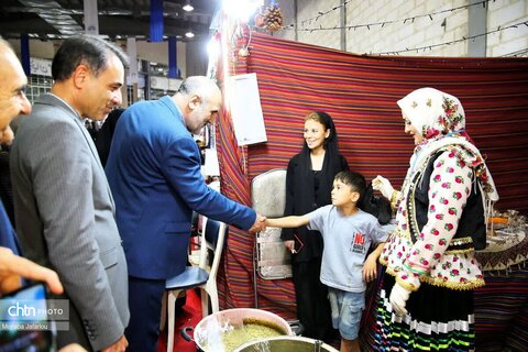 اولین روز از برگزاری جشنواره آش و نمایشگاه صنایع دستی استان زنجان