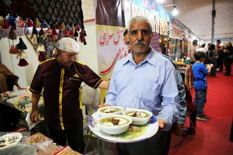 اولین روز از برگزاری جشنواره آش و نمایشگاه صنایع دستی استان زنجان