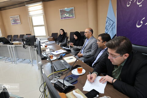 نشست بررسی بافت تاریخی سرآقا سید کوهرنگ