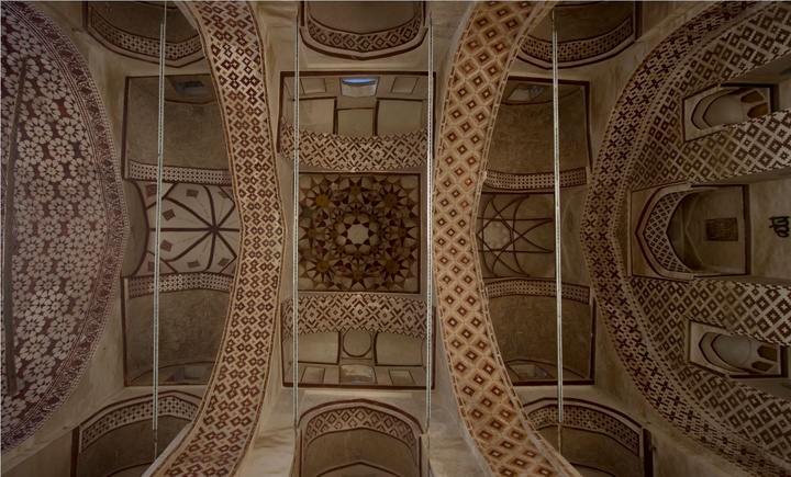 فصل دیگری از مرمت و بازسازی مسجد جامع قاین در حال انجام است