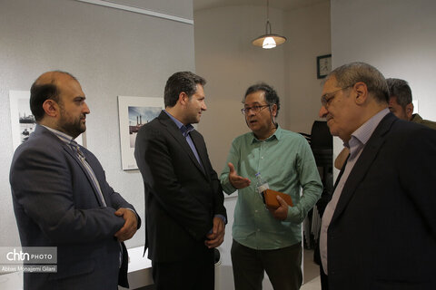 نمایشگاه عکس «شـکـوه ‌قــــم ‌در ‌قــــاب ‌تـاریـخ»