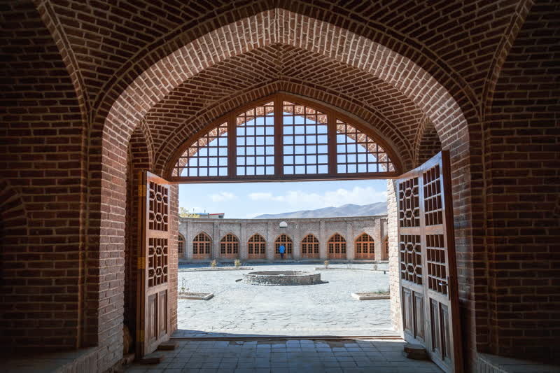 یادگار شاهعباسصفوی و زبیده خانم قاجار؛ گنجینههای جهانی همدان