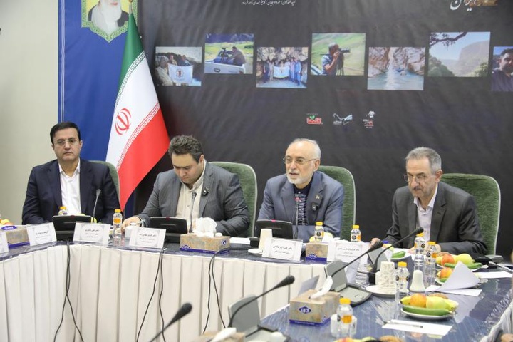 رخ ایران را باید به دست ایرانیان دید، نه در آیینه رسانه‌های بیگانه