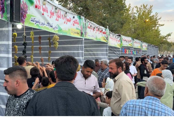 ظرفیت‌های گردشگری بیجار در جشنواره انگور یاسوکند معرفی شد