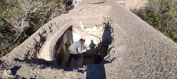 آغاز عملیات مرمت خانه تاریخی سنجرانی در روستای فریز شهرستان خوسف