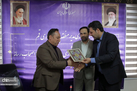 جلسه مشترک میراث فرهنگی قم با شهرداری منطقه 5 قم