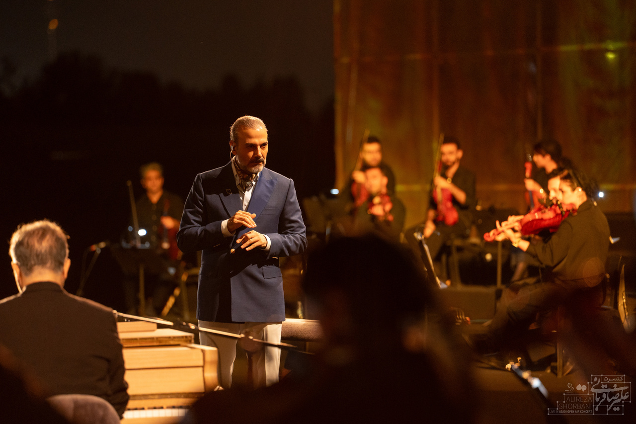 دوری از شما غمی است بر دل ما