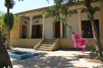 آغاز عملیات مرمت عمارت تاریخی والی کهره هلیلان ایلام با مشارکت خیرین میراث فرهنگی