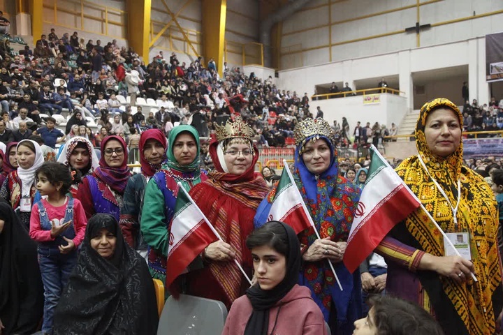 جشنواره اقوام میزبان اجرای شب‌های فرهنگی کشورهای همسایه