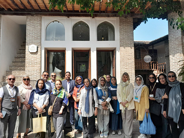 تور کارگاه گردی صنایع‌دستی ویژه اعضای انجمن حرفه‌ای راهنمایان گردشگری استان