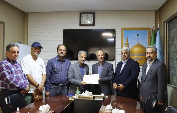 تجلیل از عکاس و مستندساز اداره کل میراثفرهنگی خراسان رضوی