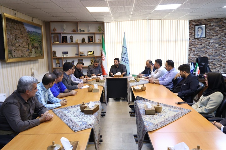 گردشگری روستایی اقتصاد محلی کردستان را رونق می‌دهد/ صنایع‌دستی در اقامتگاه‌های بوم‌گردی به گردشگران معرفی شود