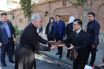 بازدید هیئت دیپلماتیک از اماکن تاریخی ارومیه