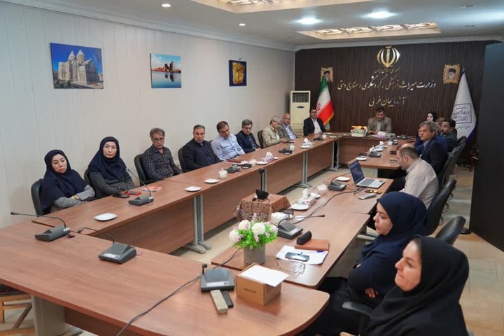 گرامیداشت هفته دفاع مقدس با تجلیل از ایثارگران میراث‌فرهنگی آذربایجان غربی/ ضرورت بازگشت به فرهنگ دفاع مقدس برای حل مشکلات کشور/ همکاری اداره کل میراث‌فرهنگی با بنیاد حفظ آثار افرایش می‌یابد