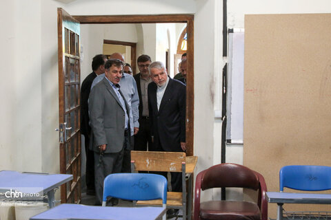 بازدید وزیر میراث‌فرهنگی از دبیرستان ماندگار البرز
