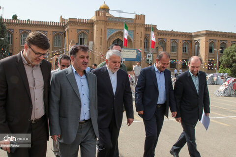 بازدید وزیر میراث‌فرهنگی از دبیرستان ماندگار البرز