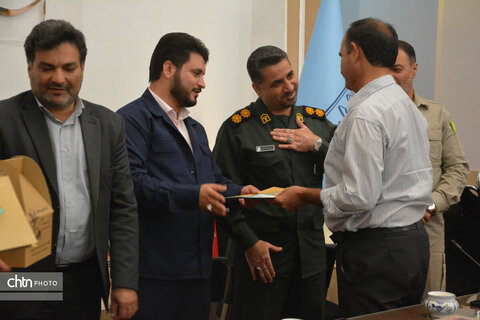 تجلیل از ایثارگران، خانواده شهدا و اعضای بسیج شاغل اداره‌كل میراث‌فرهنگی، گردشگری و صنایع‌دستی یزد