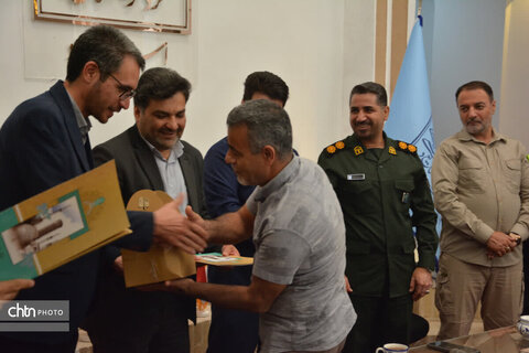 تجلیل از ایثارگران، خانواده شهدا و اعضای بسیج شاغل اداره‌كل میراث‌فرهنگی، گردشگری و صنایع‌دستی یزد