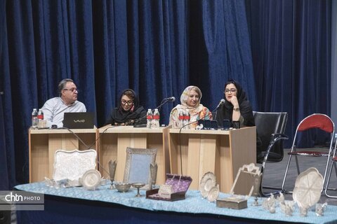 رونمایی از آثار ارزشمند هنرهای سنتی در وزارت میراث فرهنگی
