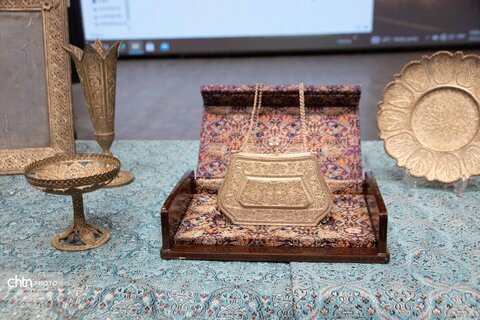 رونمایی از آثار ارزشمند هنرهای سنتی در وزارت میراث فرهنگی