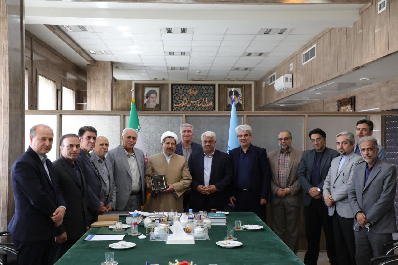 رئیس کل دادگستری خراسان رضوی گفت: احترام و حفظ کرامت زائران رویکرد دستگاه‌ها و نهادها و مراکز خدمت رسان است