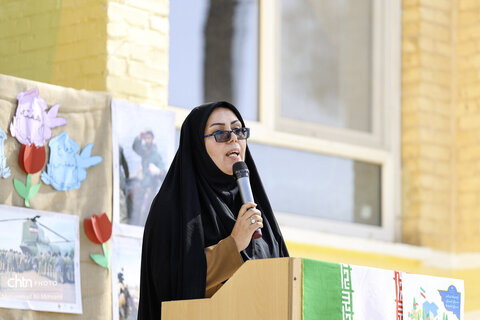 همزمان با بازگشایی مدارس نواخت زنگ گردشگری در سفر شهرستانی امیر کرم زاده به تیران و کرون