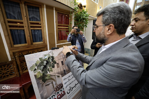 همزمان با بازگشایی مدارس نواخت زنگ گردشگری در سفر شهرستانی امیر کرم زاده به تیران و کرون