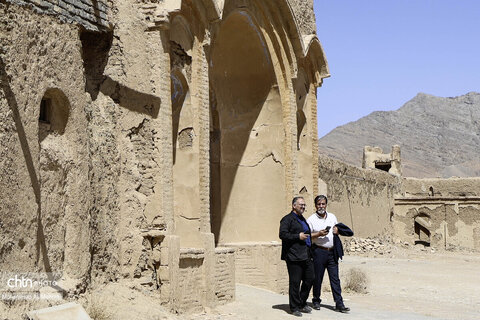 همزمان با بازگشایی مدارس نواخت زنگ گردشگری در سفر شهرستانی امیر کرم زاده به تیران و کرون